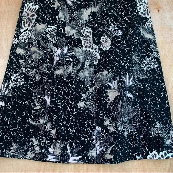 **NEW Olsen Europe Floral A-Line Skirt W/Pockets - Picture 3 of 12
